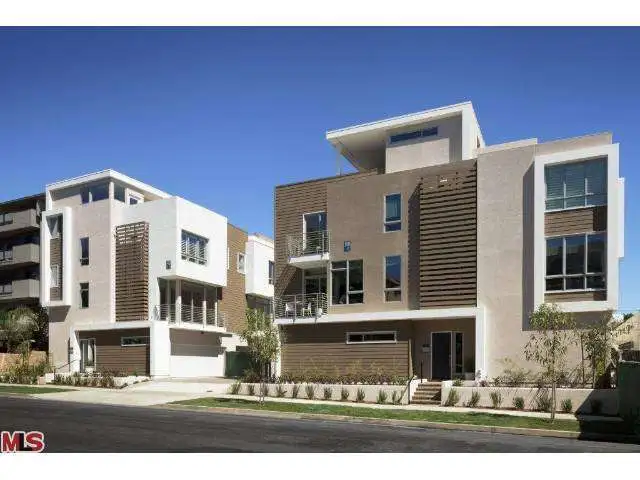 1400 N Fuller Ave, 8, Los Angeles, CA 90046 — sold by DMF Realty
